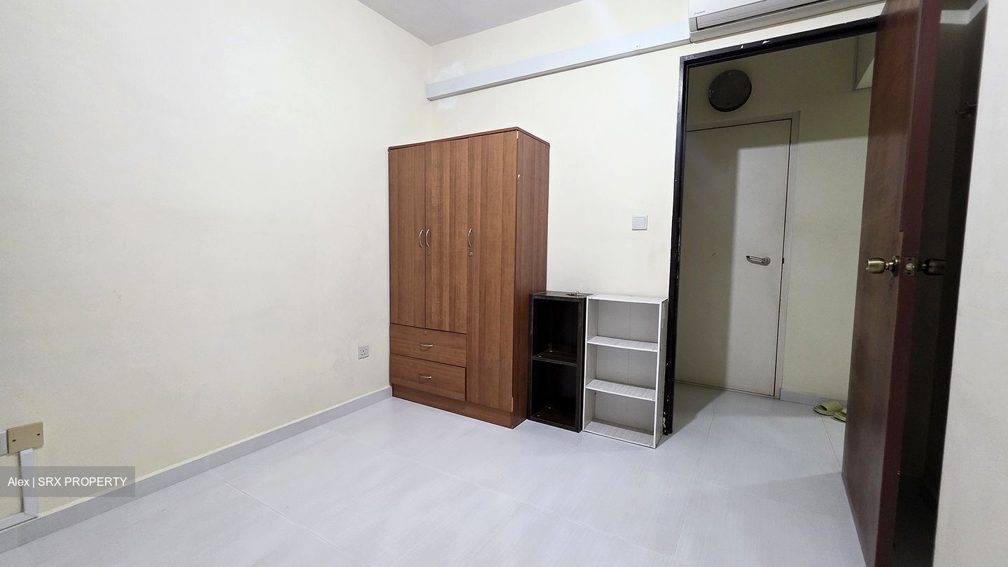 Blk 220A Linear Green @ Bedok (Bedok), HDB 4 Rooms #639149501